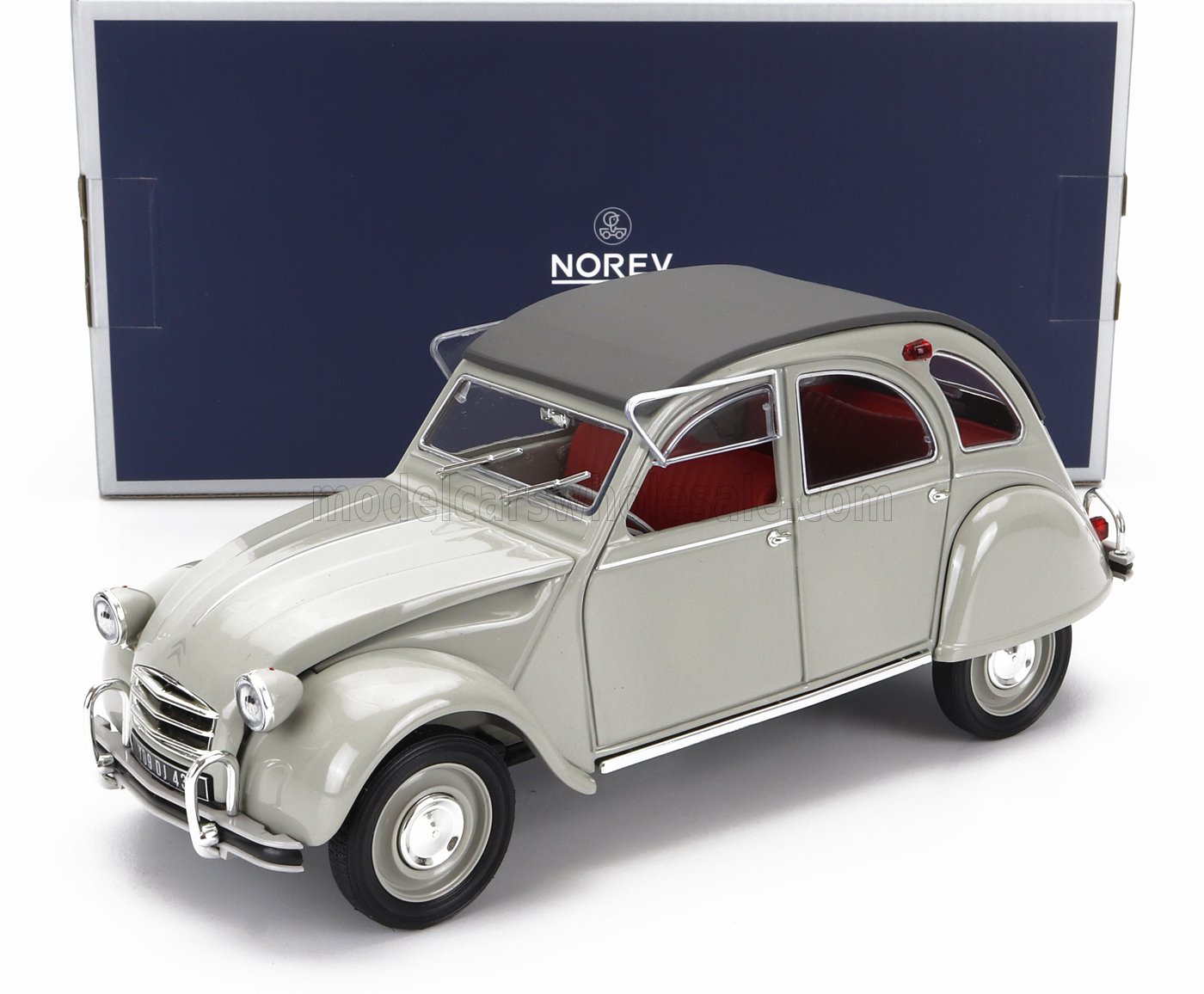 đ RendelĂ©sre â CitroĂ«n 2CV Azam 1966 â RĂłzsaszĂn-SzĂŒrke â 1:18 Norev