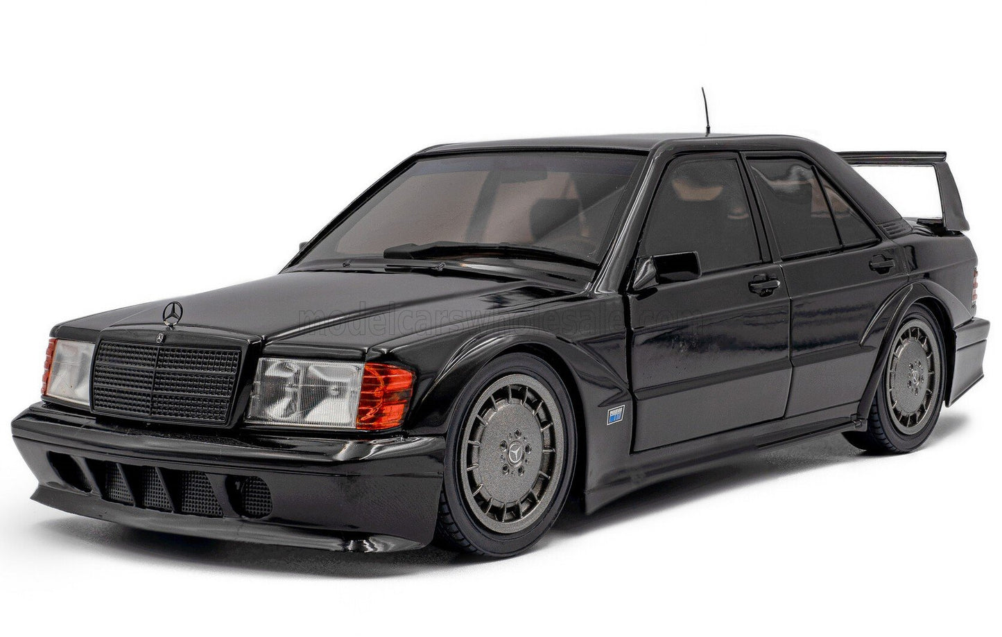 SOLIDO - 1/18 - MERCEDES BENZ - 190E (W201) EVOII 1990 - Fekete (ElŐRENDELHETŐ)