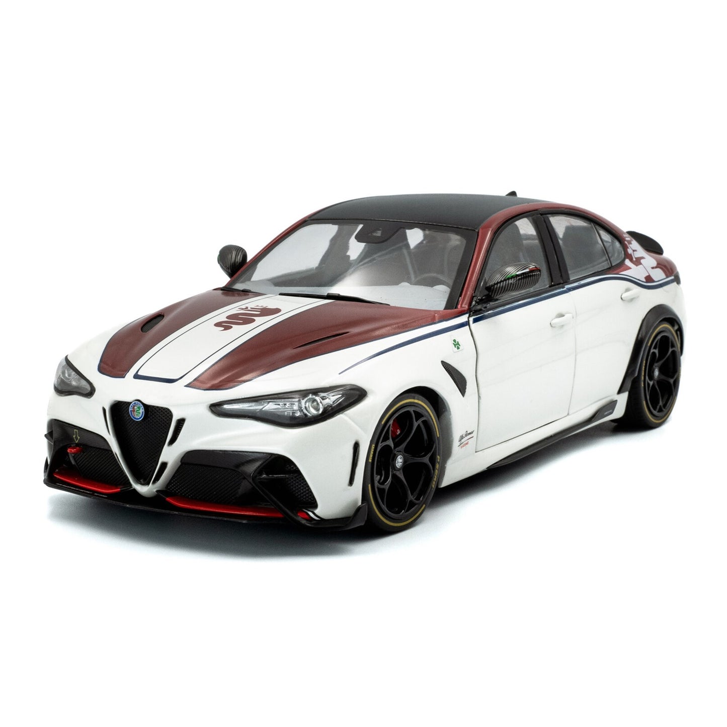 đ ElĆrendelhetĆ â Alfa Romeo Giulia GTAm 2023 â FehĂ©r/Piros â 1:18 Solido