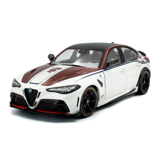 🚗 Előrendelhető – Alfa Romeo Giulia GTAm 2023 – Fehér/Piros – 1:18 Solido